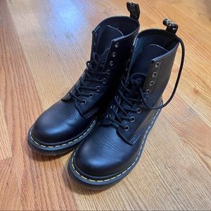 Dr. Martens 1460 WOMEN'S NAPPA LEATHER LACE UP BOOTS